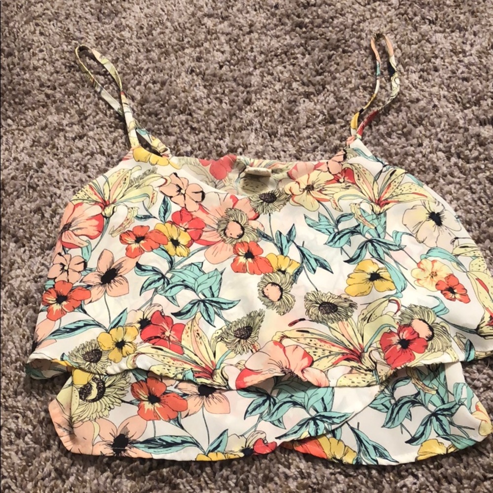 🌼4/$20 PacSun “LA Hearts” Flower Crop top